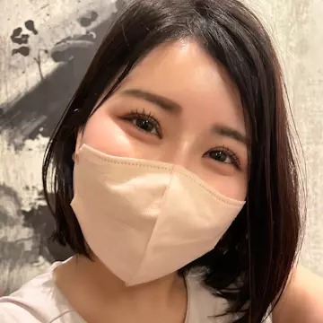 按摩師：艾米，提供按摩，舒壓與指油壓服務